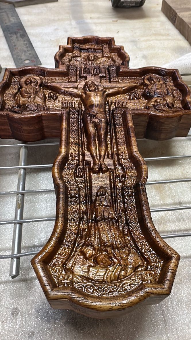 Крест православный из Индийского Лавра с бортом