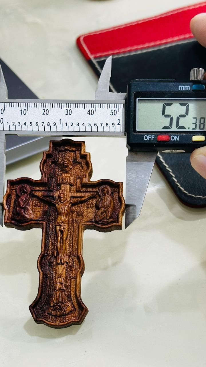 Крест православный из Железного дерева с бортом