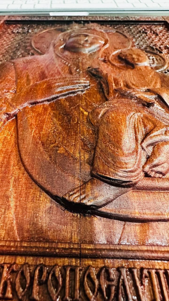 Резная икона из Груши Моаби «Богородица Скоропослушница»