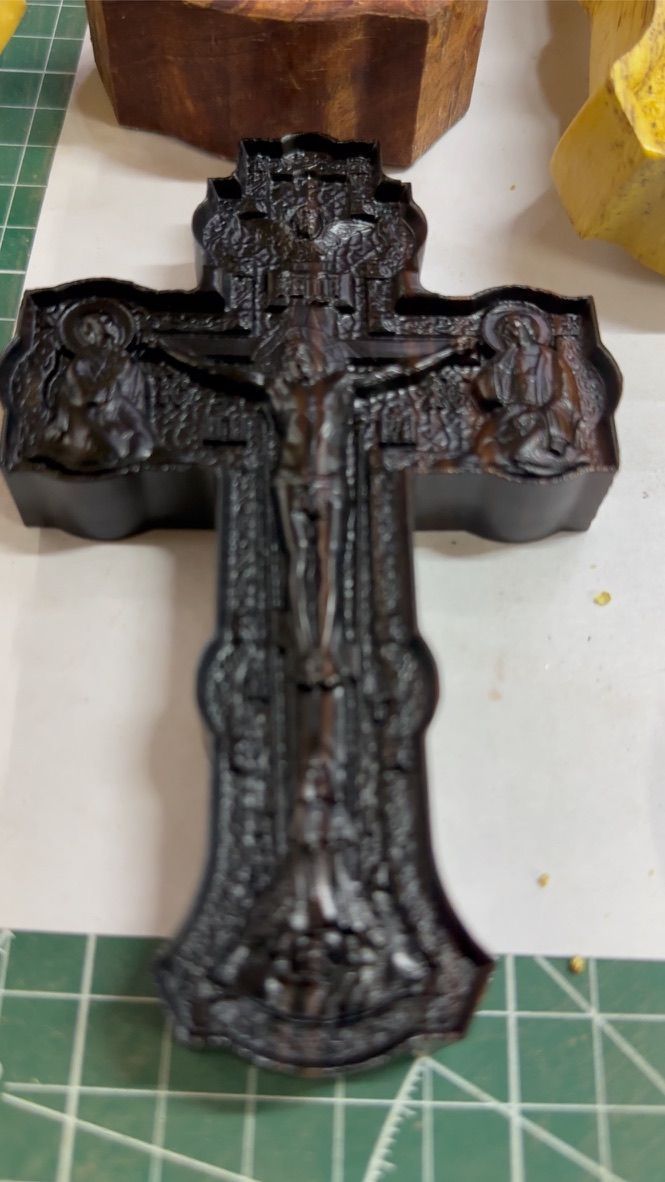 Крест православный из Дальбергии с бортом