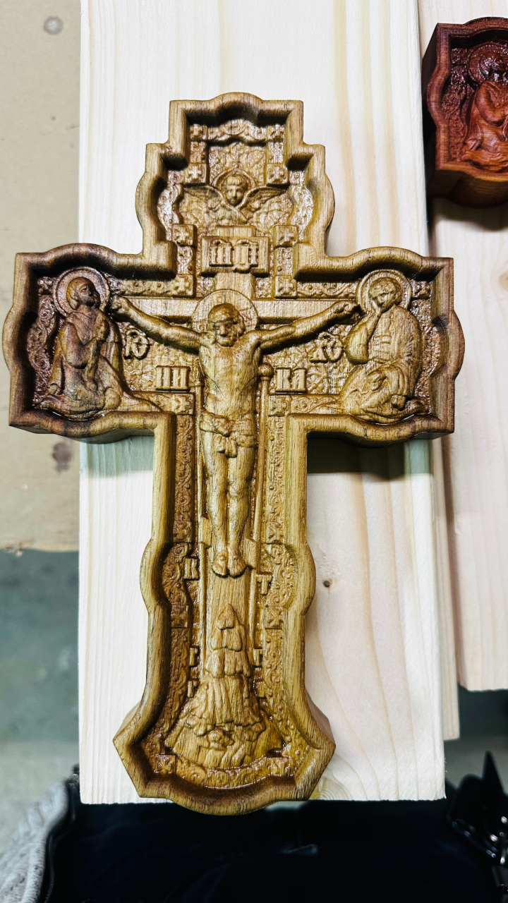 Крест православный из Кипариса с бортом
