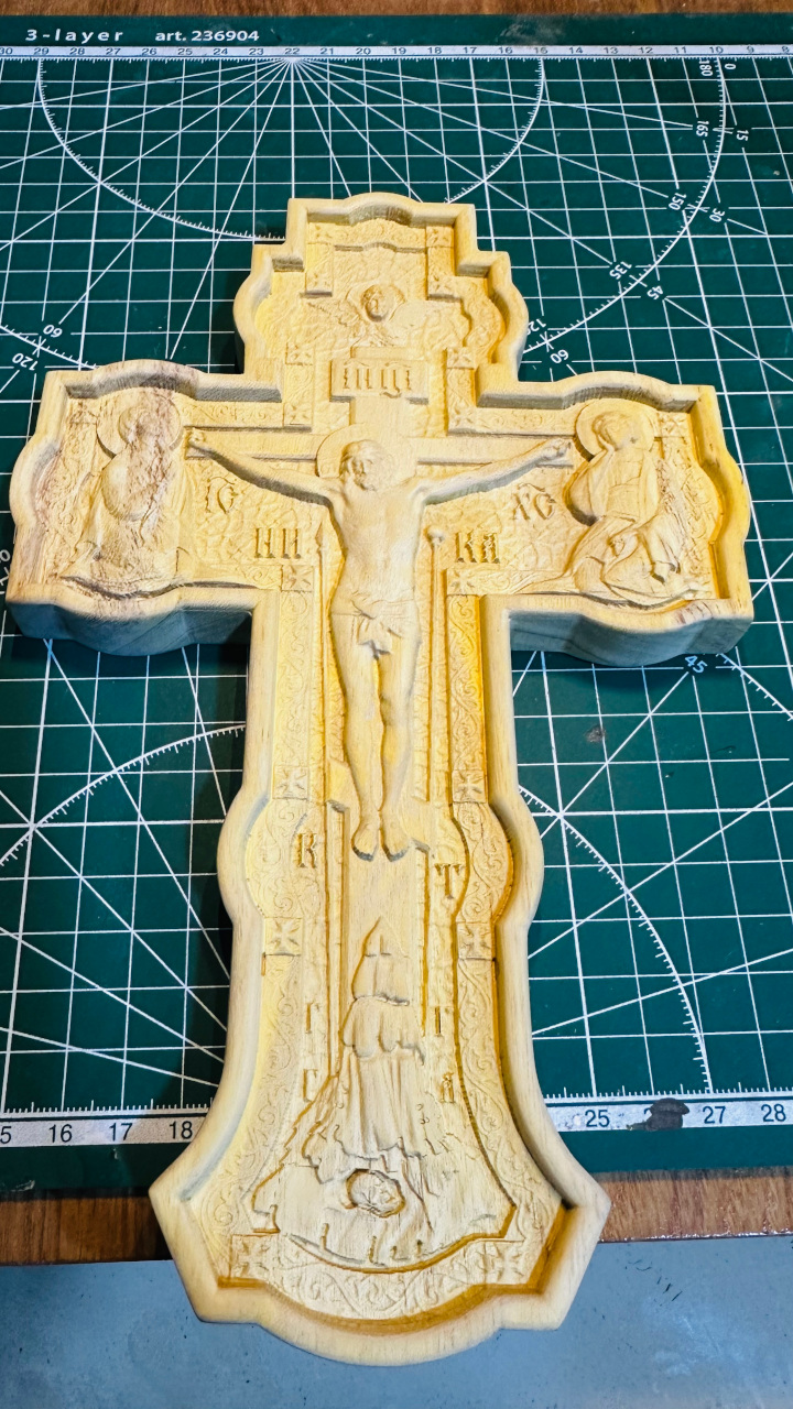 Крест православный из Маклюры с бортом